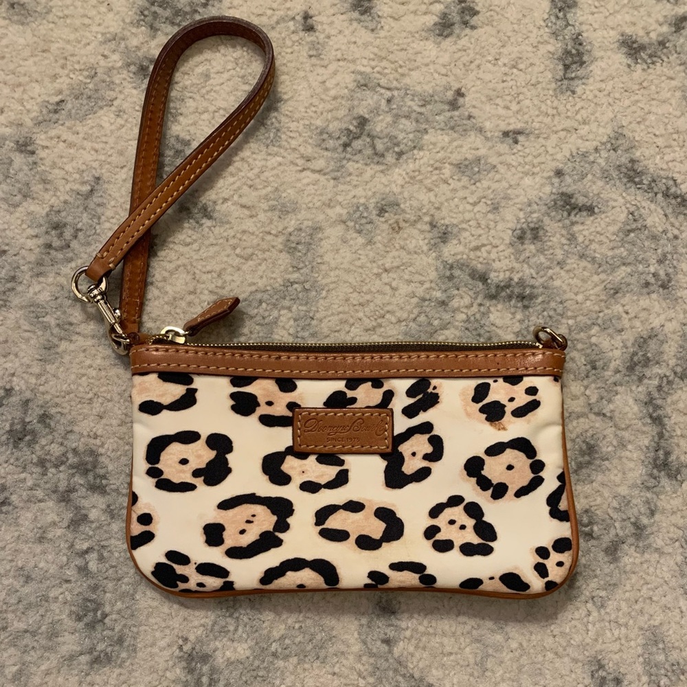 Dooney & Bourke wristlet